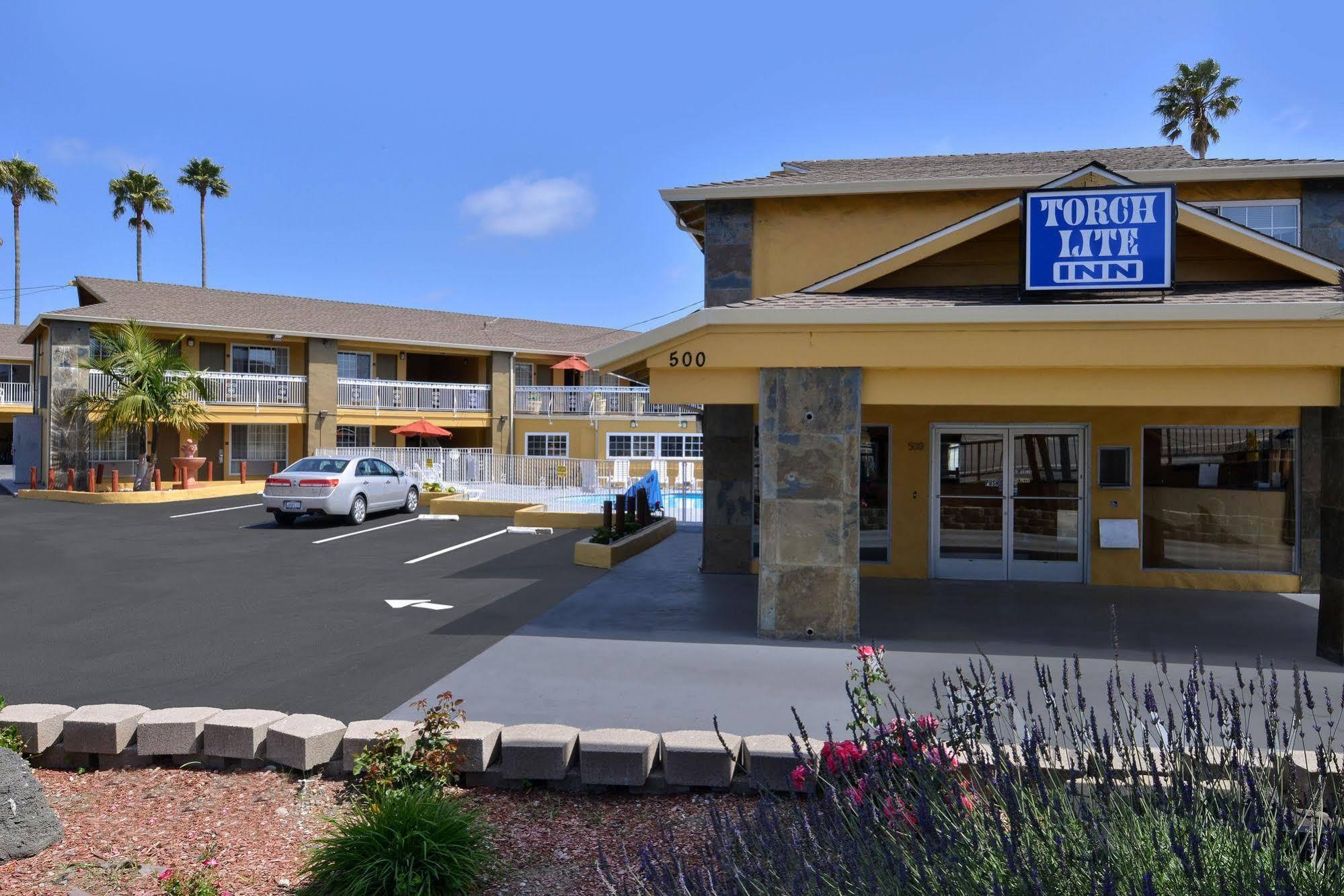 Torch Lite Inn At The Beach Boardwalk Санта-Крус Экстерьер фото