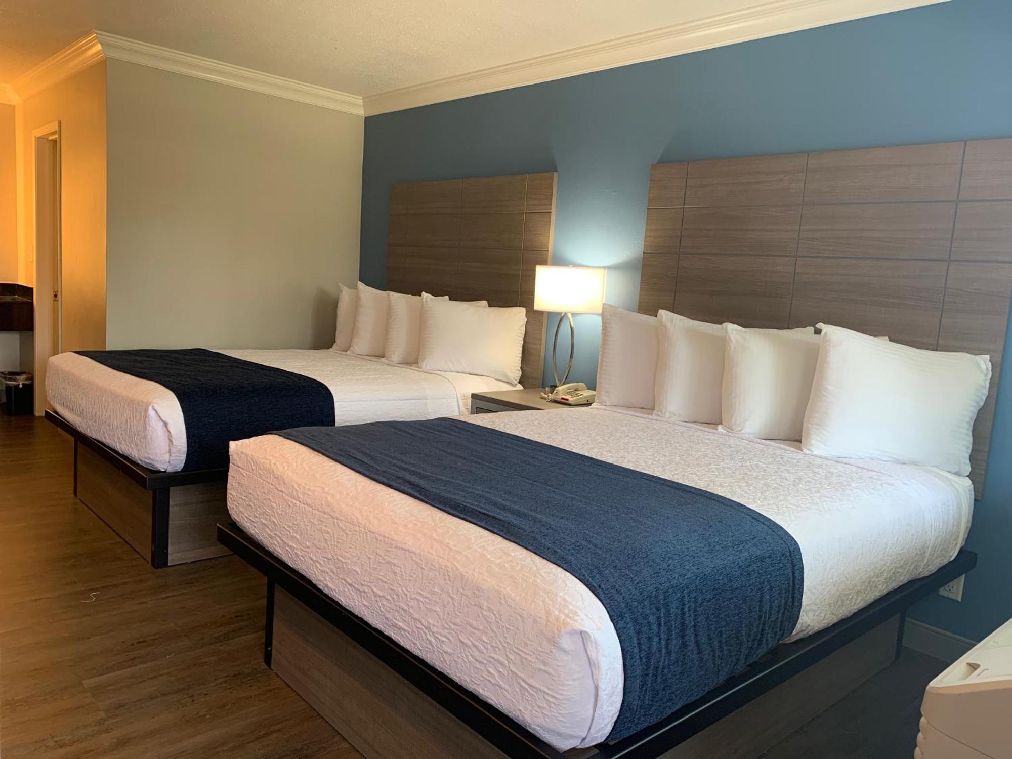 Torch Lite Inn At The Beach Boardwalk Санта-Крус Экстерьер фото